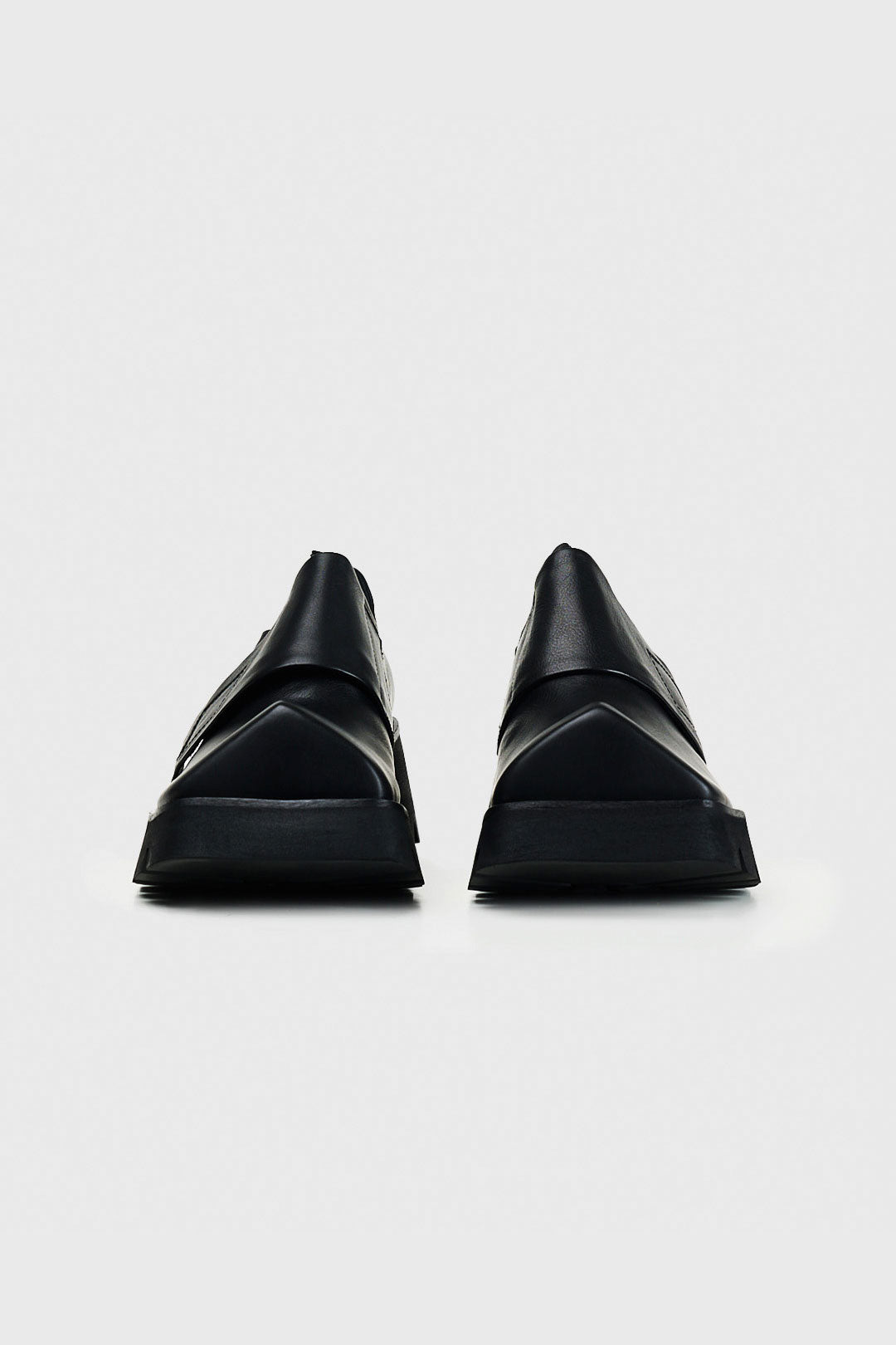 BLACKSUGAR CHUNKY VELCRO SHOE | BSS25001