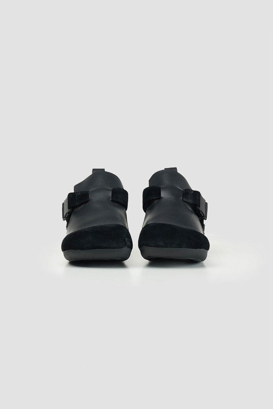 BLACKSUGAR CUT-OUT BUCKLE CONTRAST SHOE | BSS25003