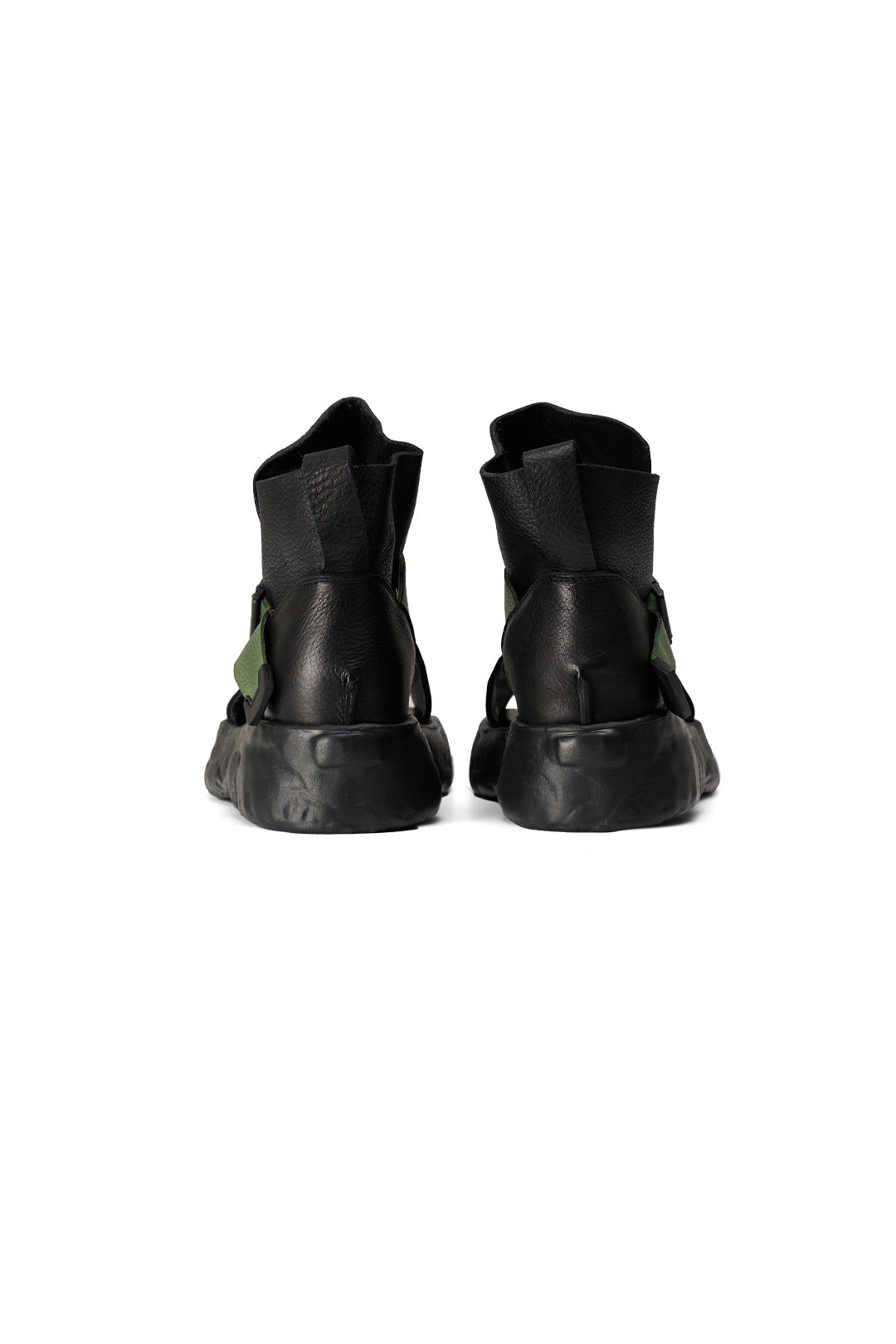 BLACKSUGAR CONTRAST-STRAP SANDALS | BA23014