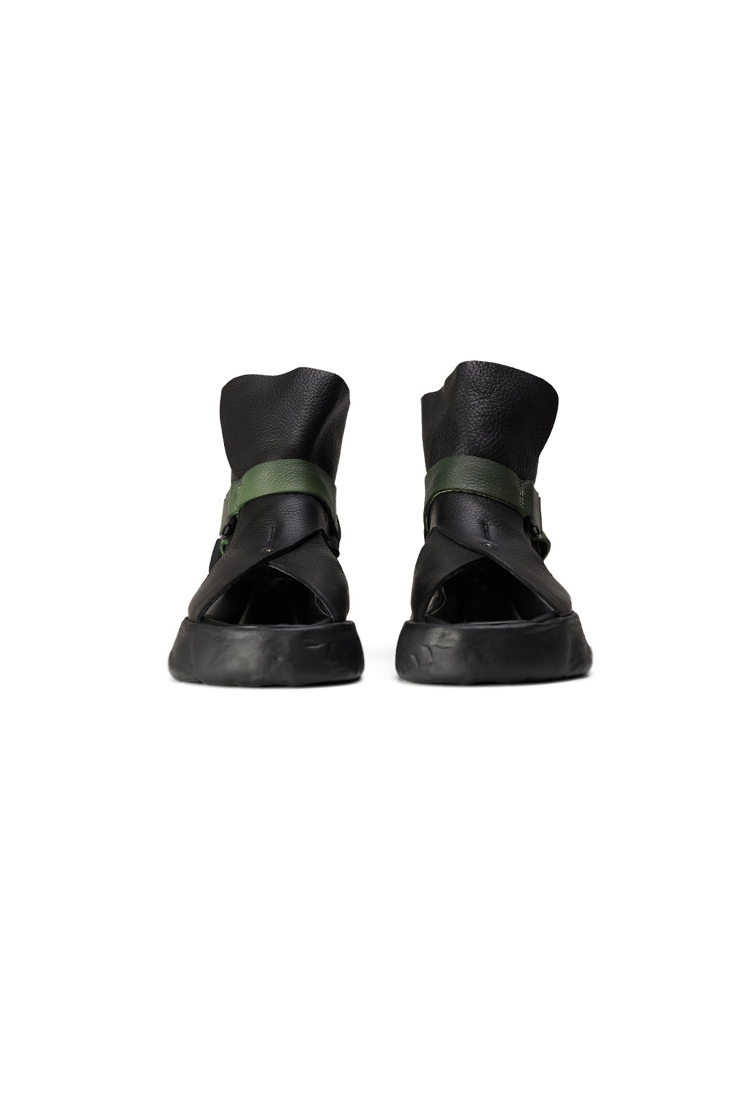 BLACKSUGAR CONTRAST-STRAP SANDALS | BA23014