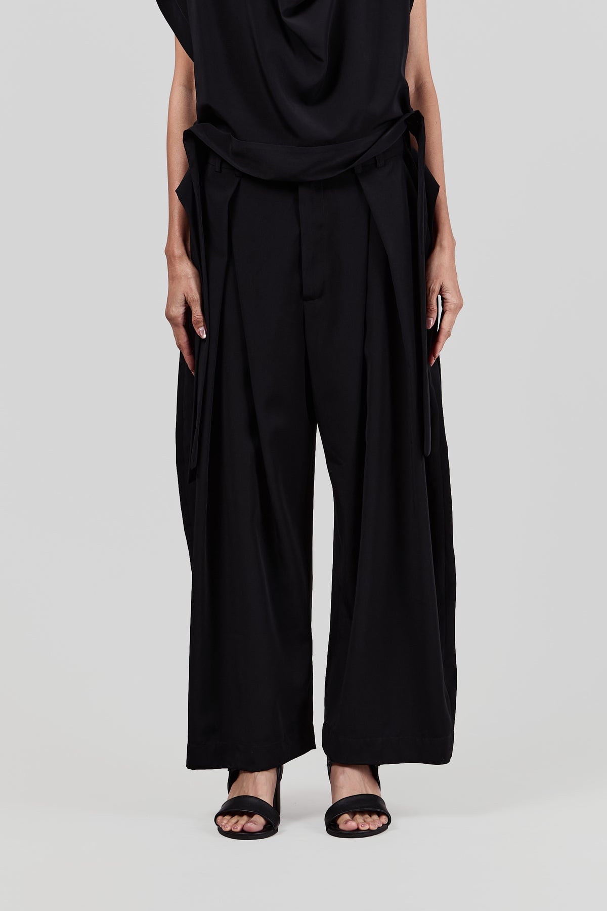 BLACKSUGAR DRAPED PLEAT WIDE-LEG CULOTTES | BS26067