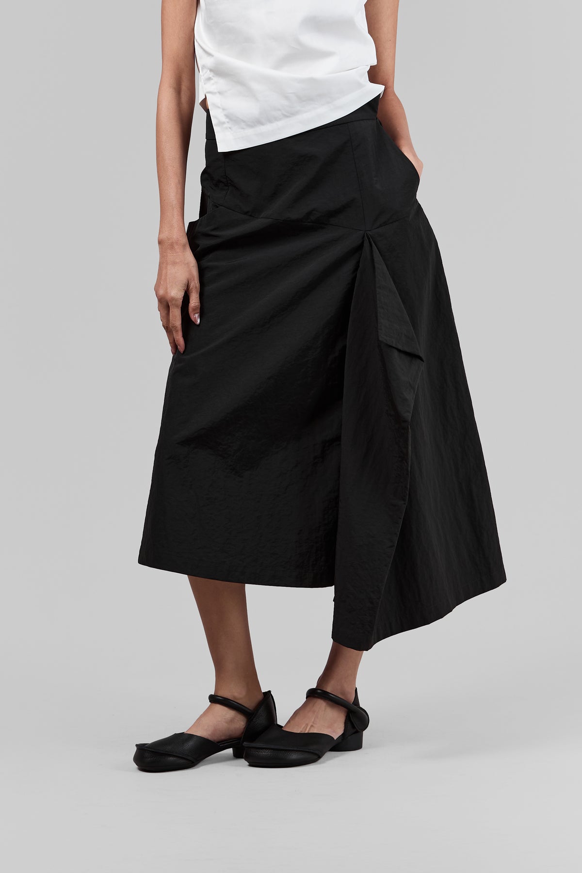 BLACKSUGAR FOLD DRAPED SKIRT | BS26073