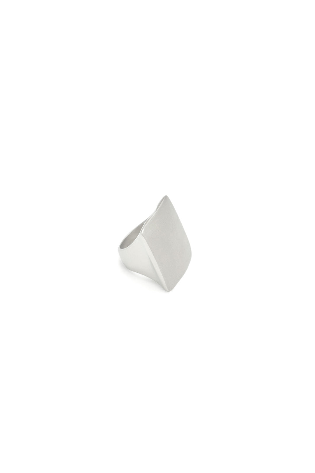 BLACKSUGAR CUSHION SIGNET RING | BSJ26014