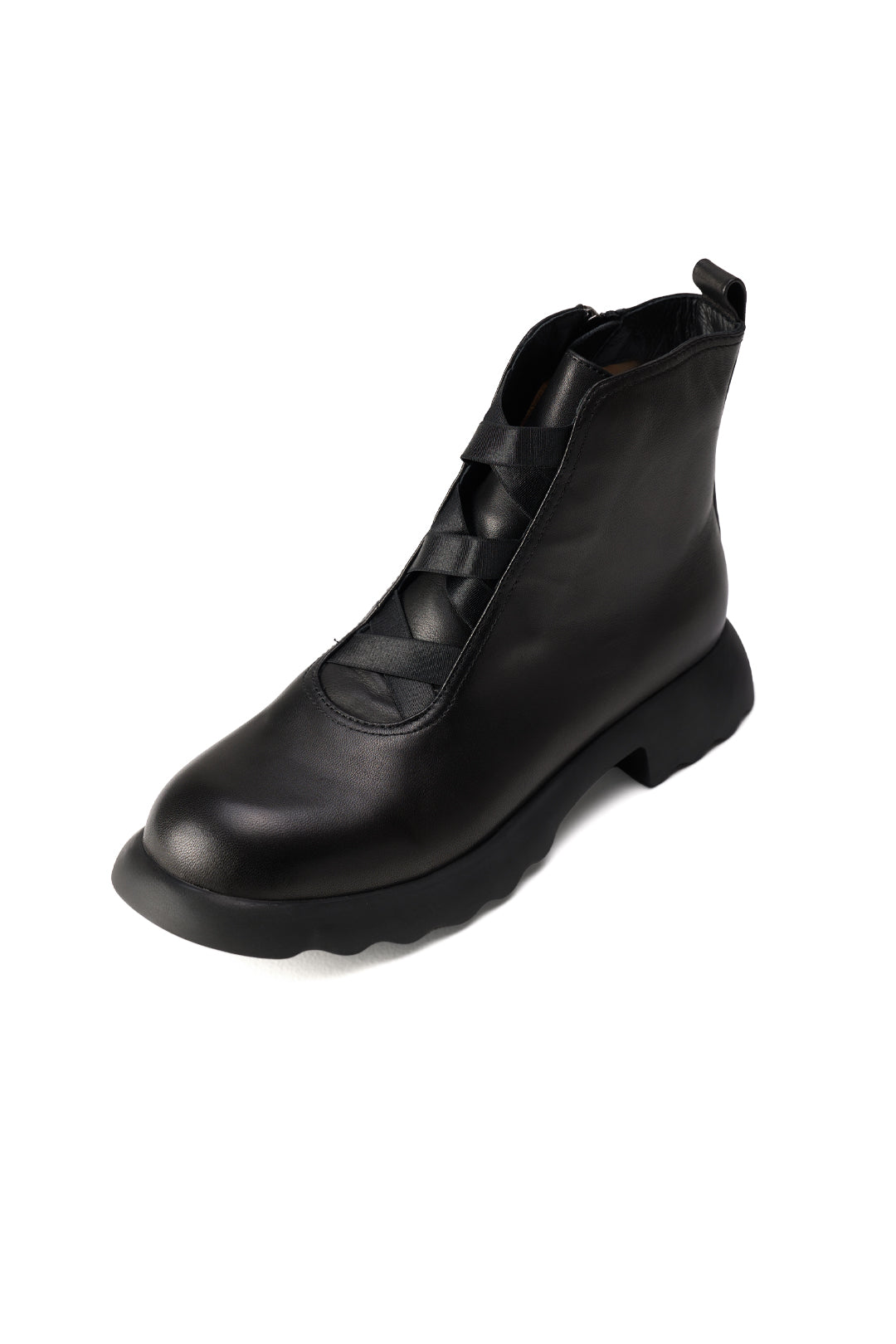BLACKSUGAR CRISS-CROSS LUG SOLE BOOTS | BSS24003