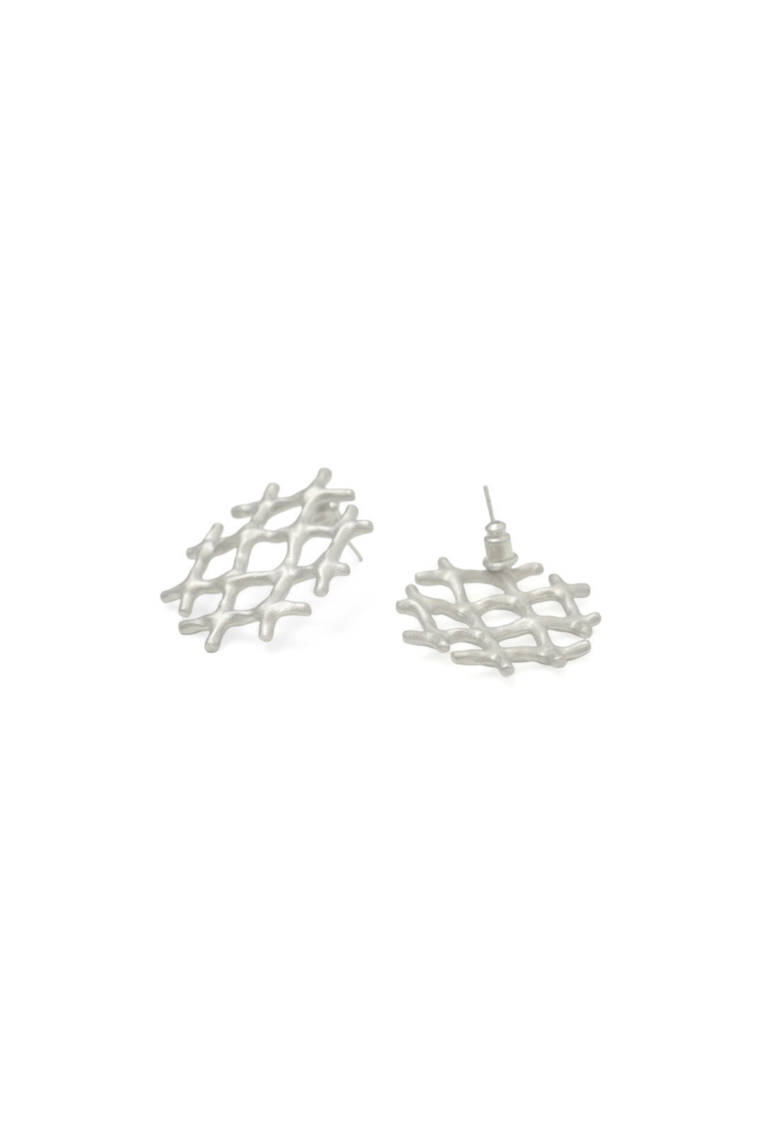 BLACKSUGAR OVAL GRID EARRINGS | BSJ26001