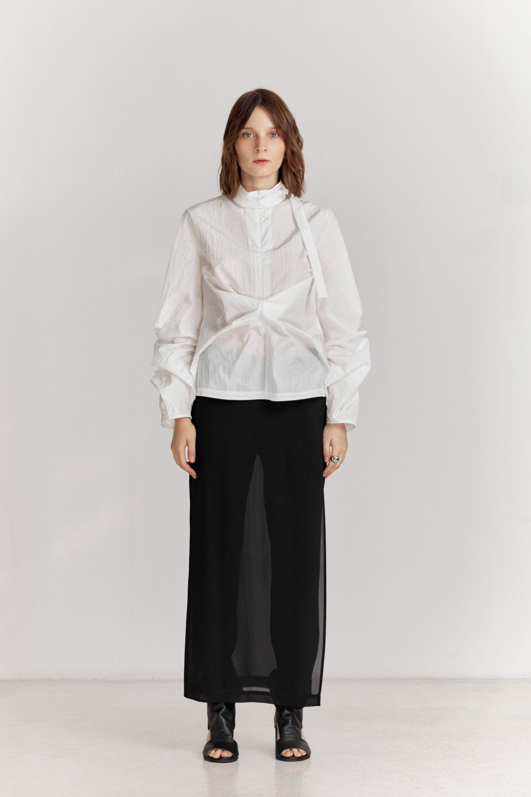BLACKSUGAR TWIST FRONT BLOUSE | BS26007