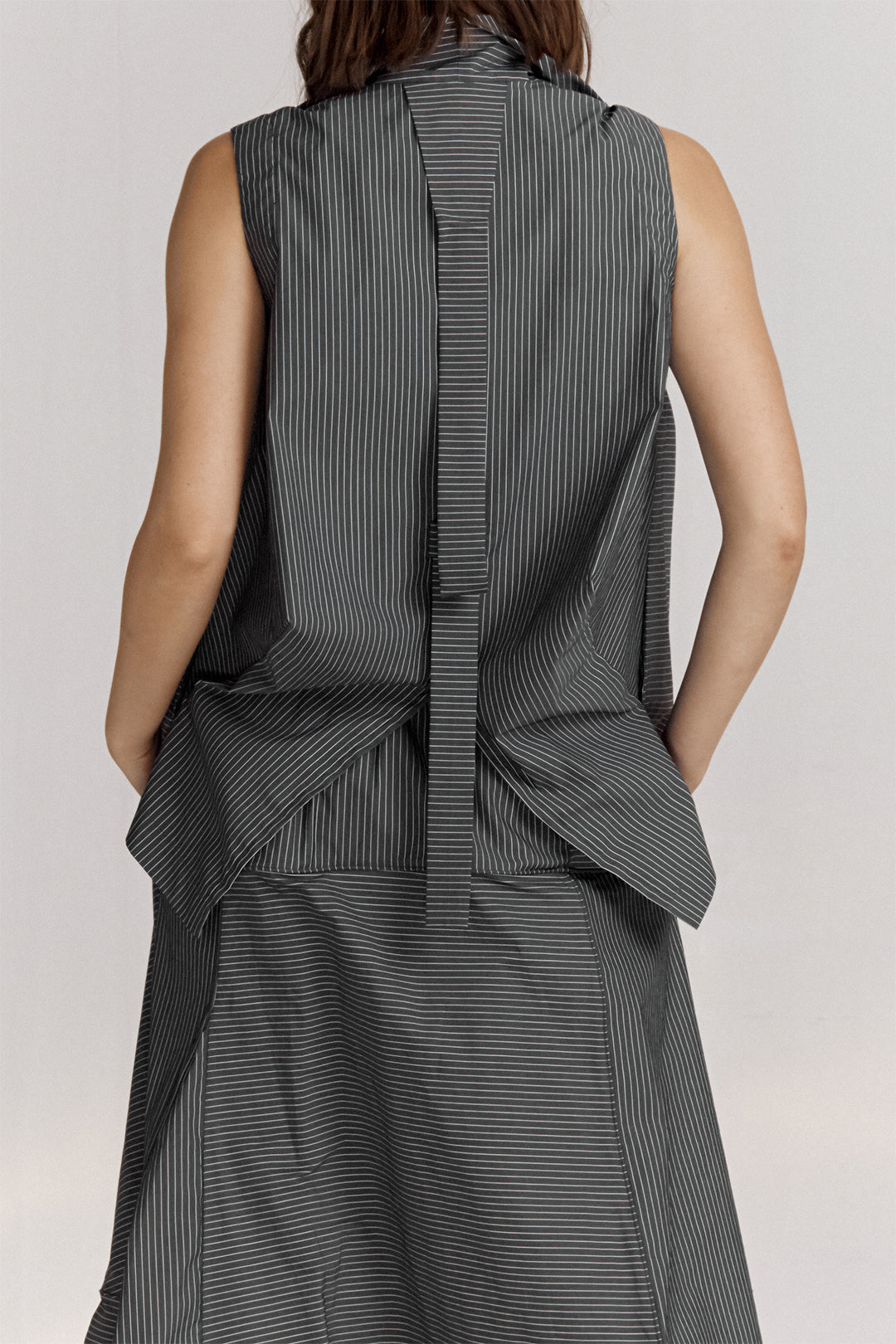 BLACKSUGAR STRIPED WRAP VEST | BP26007