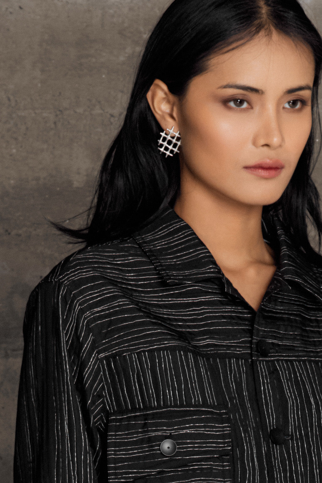 BLACKSUGAR OVAL GRID EARRINGS | BSJ26001